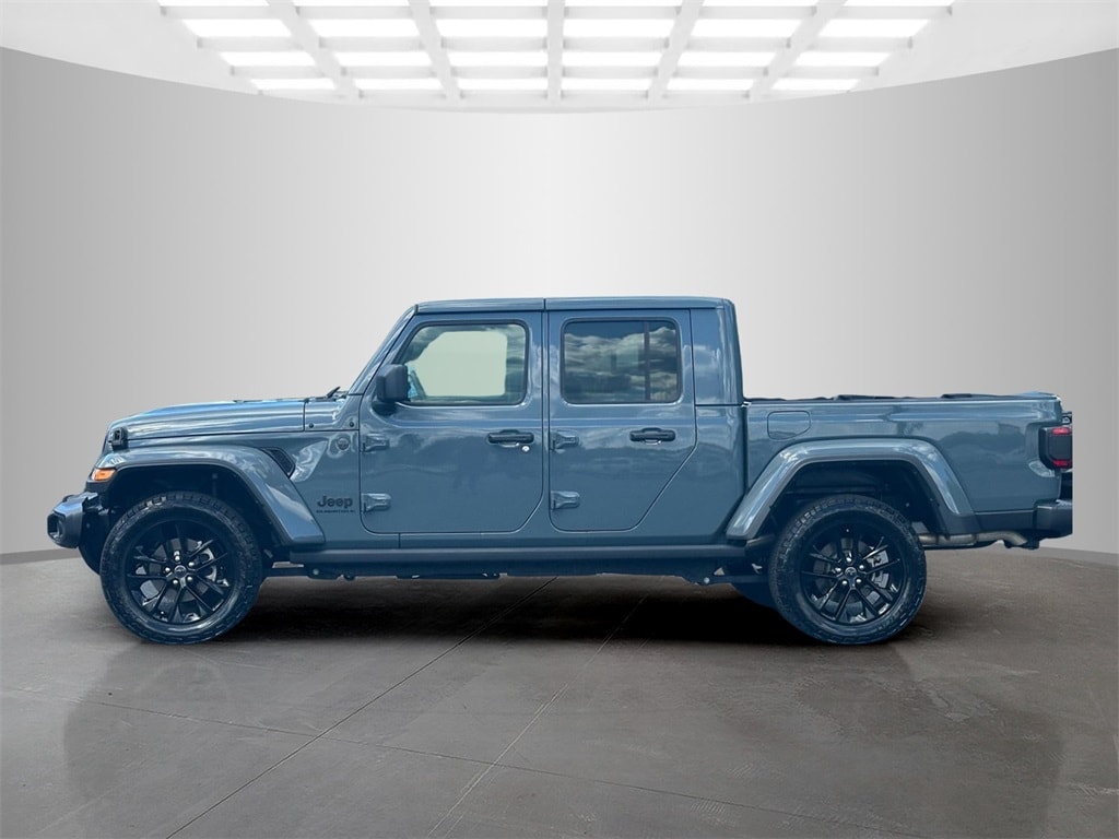 Used 2024 Jeep Gladiator Sport Truck Crew Cab