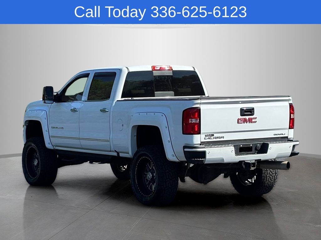 Used 2017 GMC Sierra 2500HD Denali Truck Crew Cab