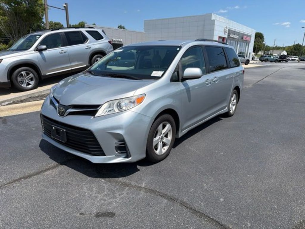 Used 2020 Toyota Sienna LE 8 Passenger Van