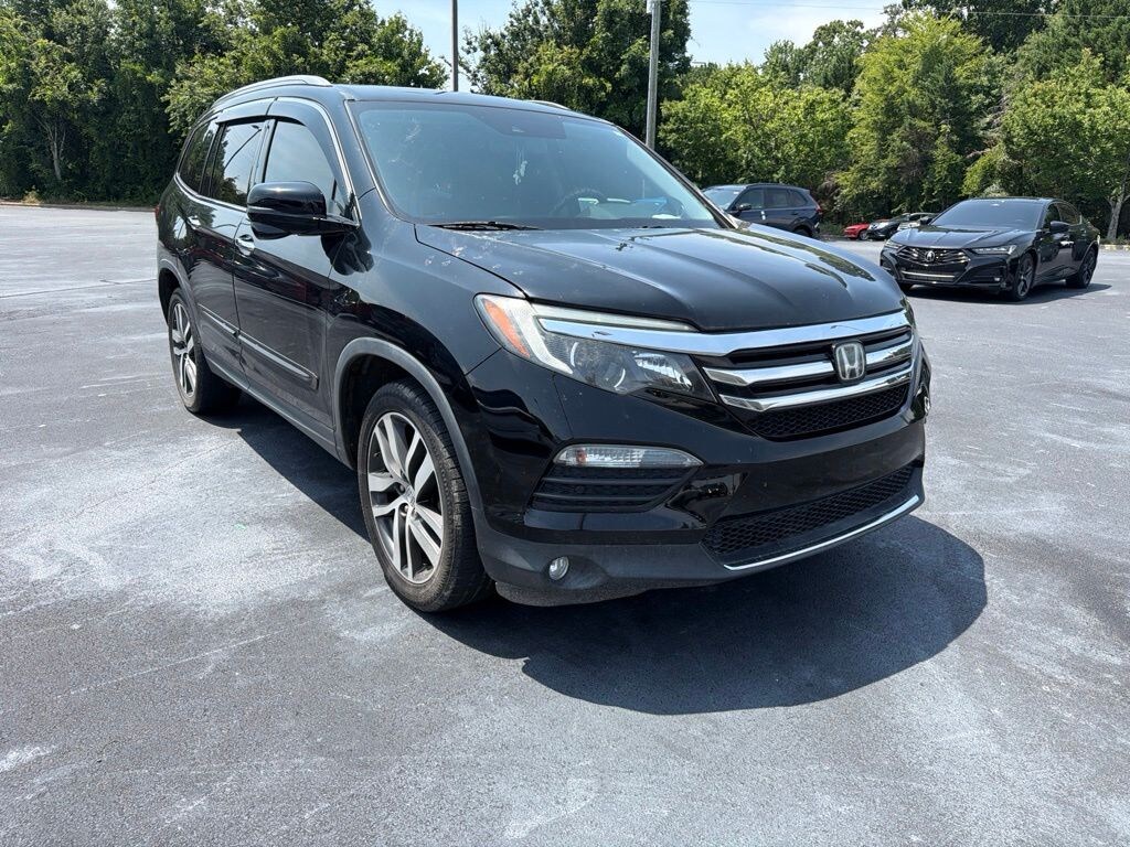 Used 2018 Honda Pilot Touring AWD SUV