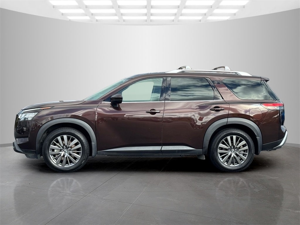 Used 2022 Nissan Pathfinder SL SUV