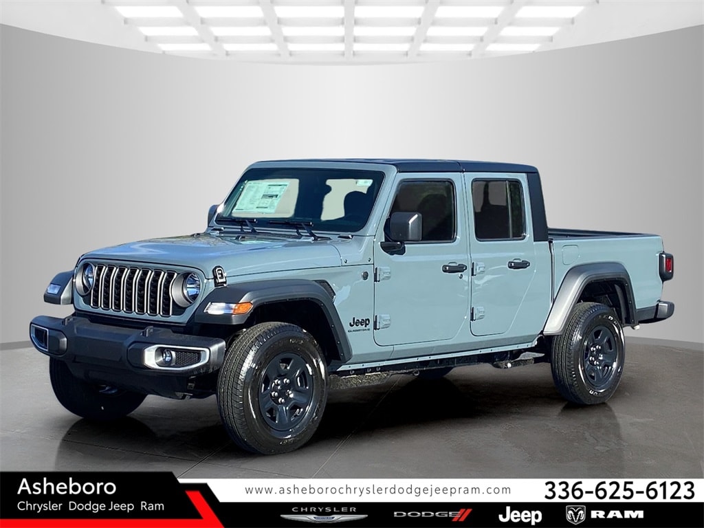 2026 Jeep Gladiator Sport's photo