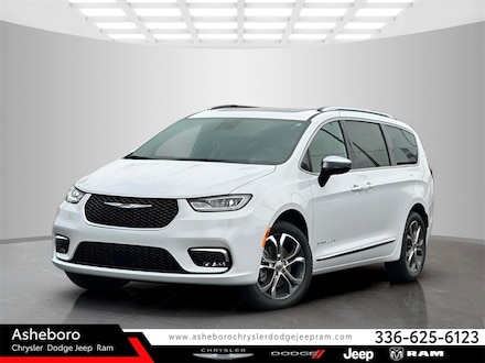 2025 Chrysler Pacifica PINNACLE AWD Passenger Van