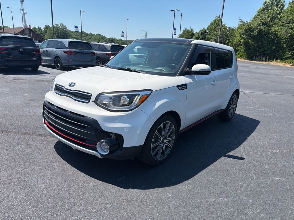 Used 2019 Kia Soul ! Hatchback