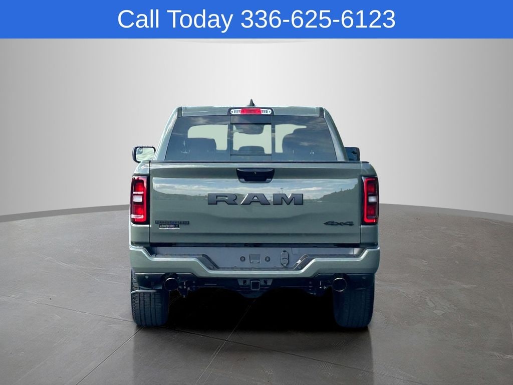 New 2026 Ram 1500 BIG HORN CREW CAB 4X4 5'7 BOX Pickup