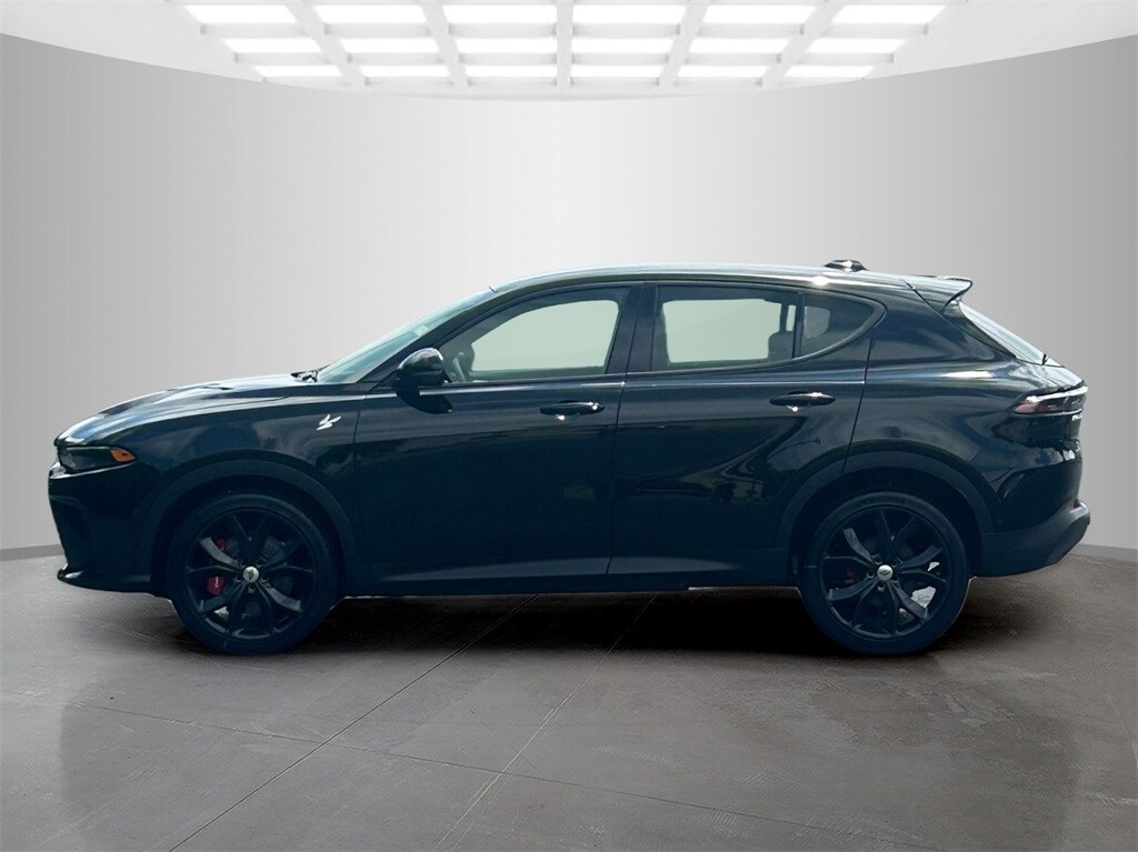 2025 Dodge Hornet GT photo 2