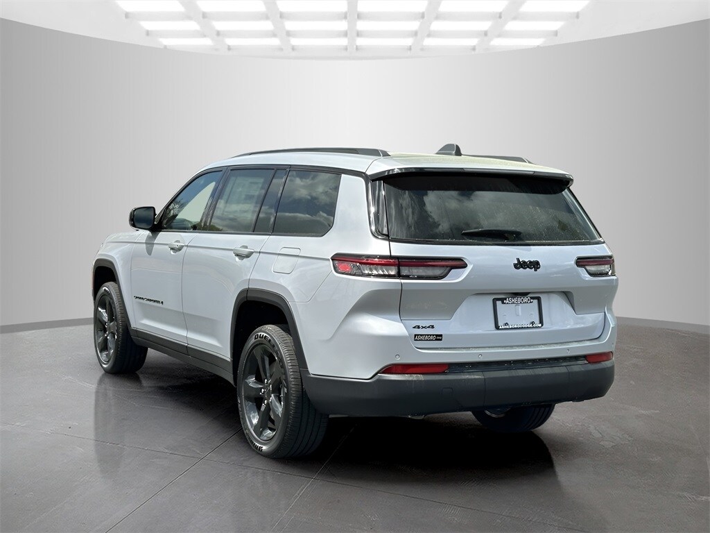 2025 Jeep Grand Cherokee Altitude X photo 3