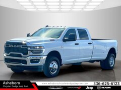 2026 Ram 3500 TRADESMAN CREW CAB 4X4 8' BOX Pickup