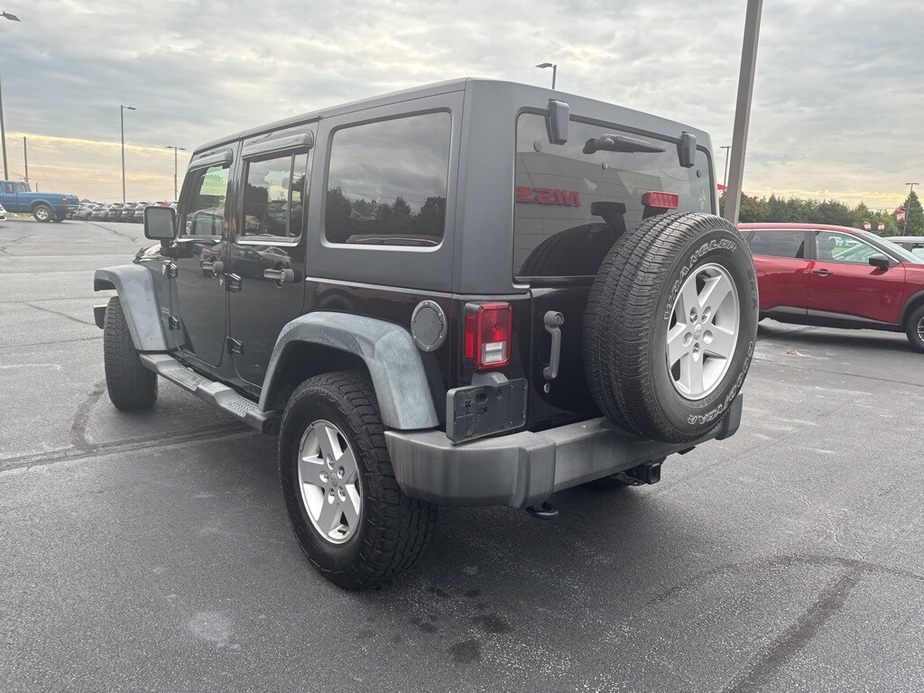 2015 Jeep Wrangler Unlimited Sport photo 4
