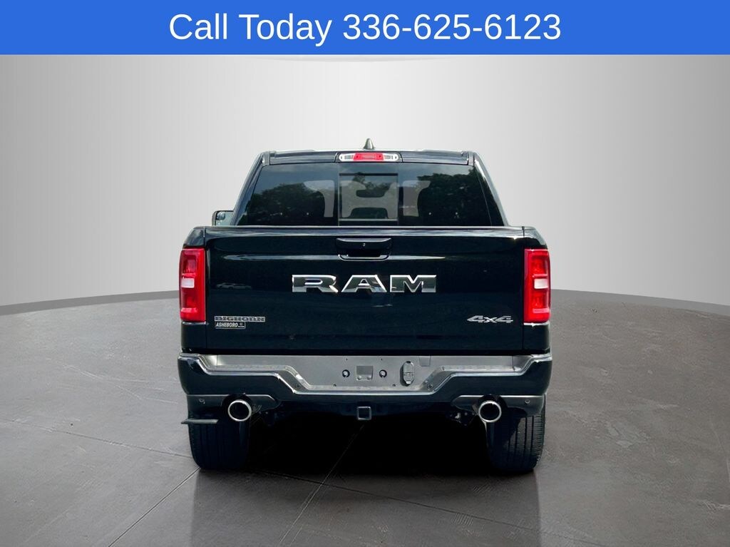 New 2026 Ram 1500 BIG HORN CREW CAB 4X4 5'7 BOX Pickup