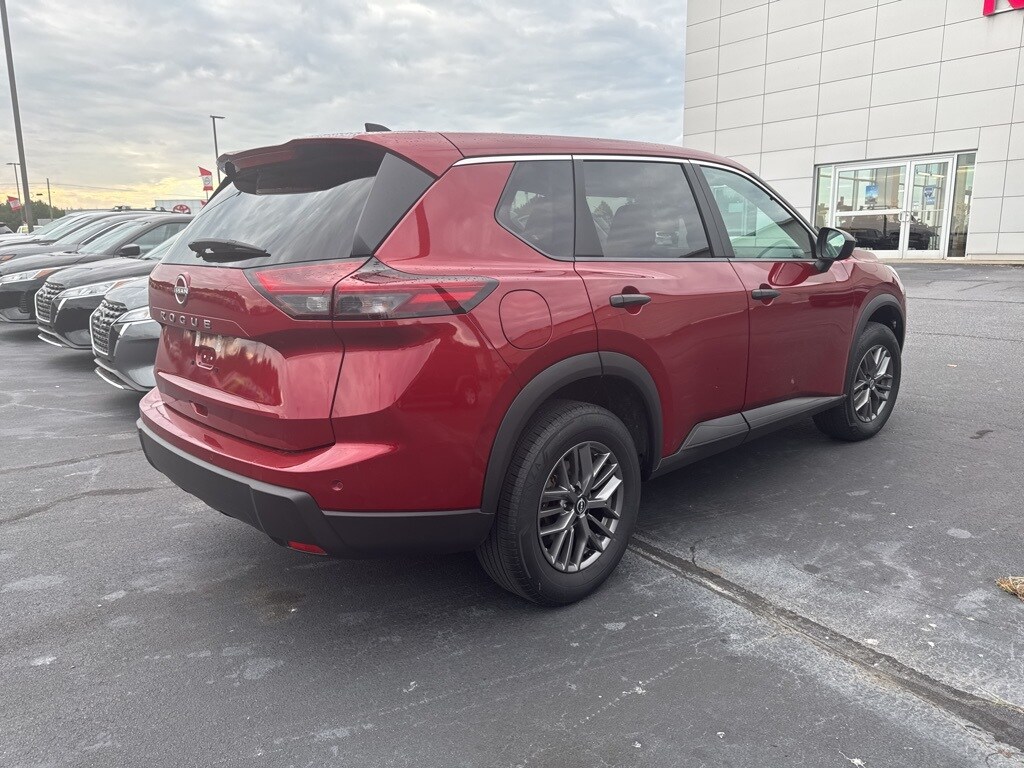 2024 Nissan Rogue S photo 3