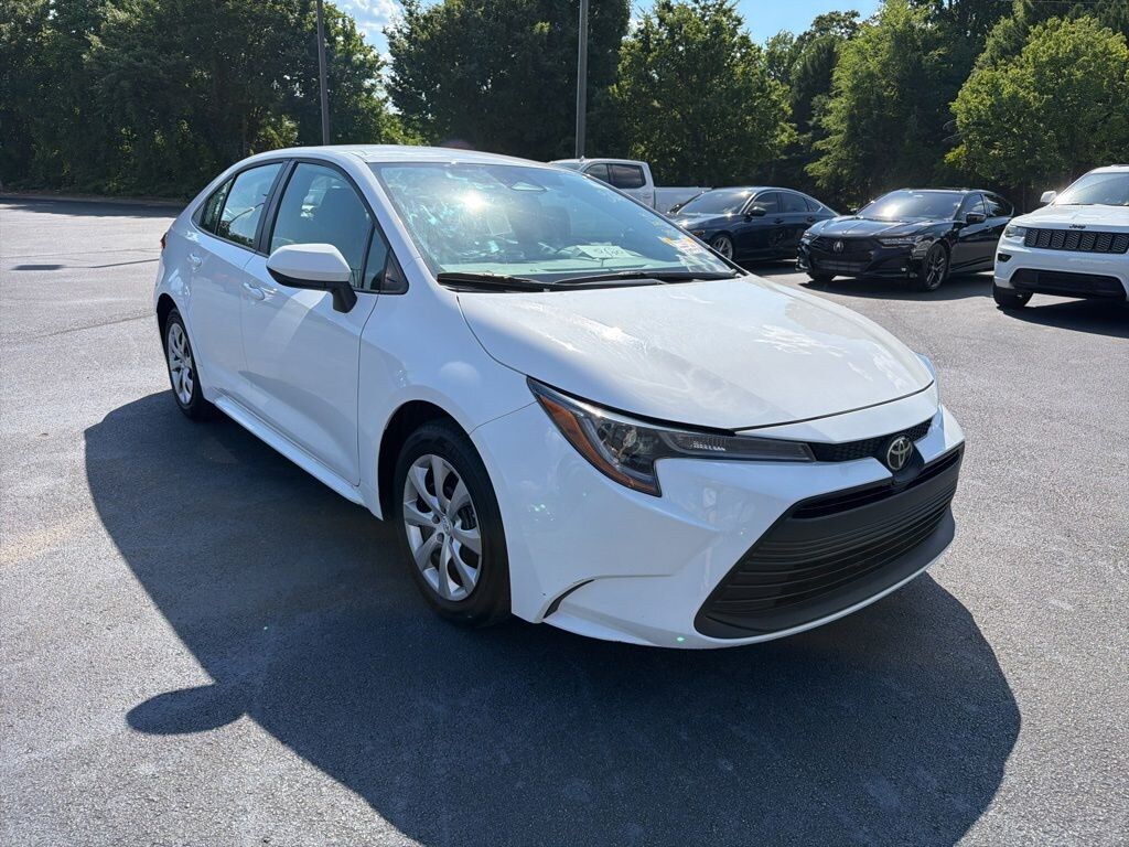 Used 2025 Toyota Corolla LE Sedan