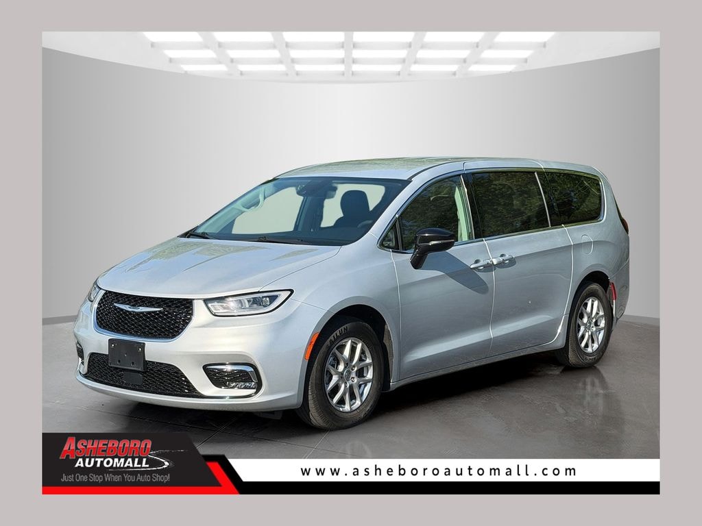 Used 2024 Chrysler Pacifica Touring L Van Passenger Van
