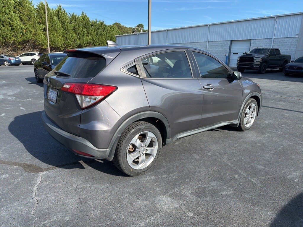 2020 Honda HR-V LX 2WD photo 2