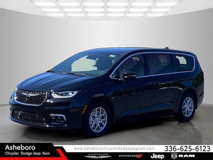 2025 Chrysler Pacifica SELECT Passenger Van