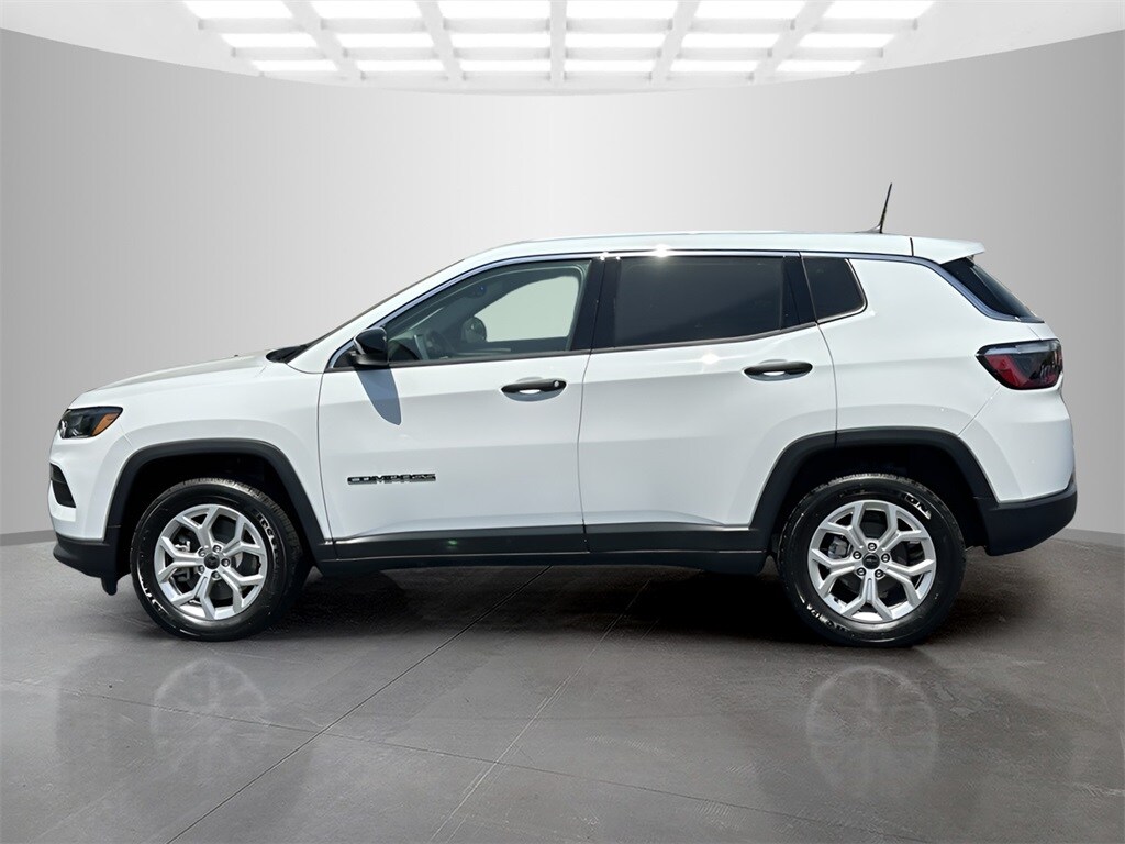 2025 Jeep Compass Sport photo 2
