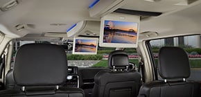 2016-chrysler-town-and-country-technology.jpg