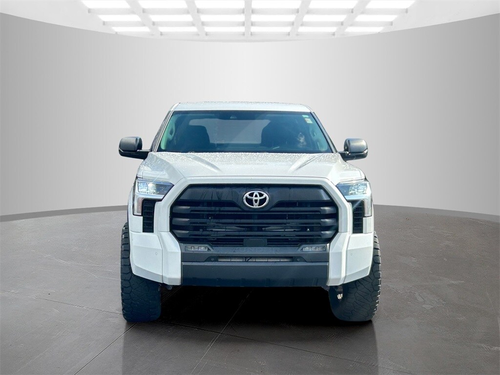 2023 Toyota Tundra SR5 CrewMax photo 2