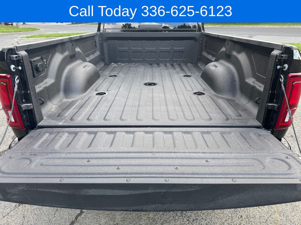 2025 RAM 2500 Laramie - Photo 11
