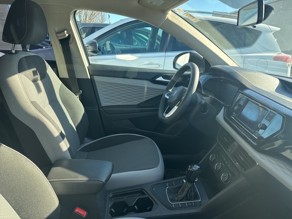 Used 2022 Volkswagen Taos 1.5T S SUV