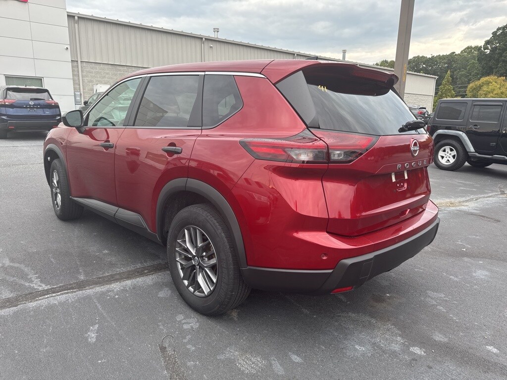 2024 Nissan Rogue S photo 4