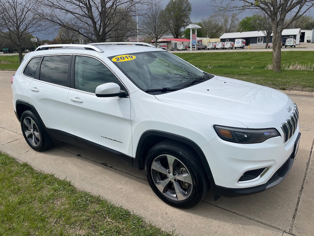 Used 2019 Jeep Cherokee Limited 4x4