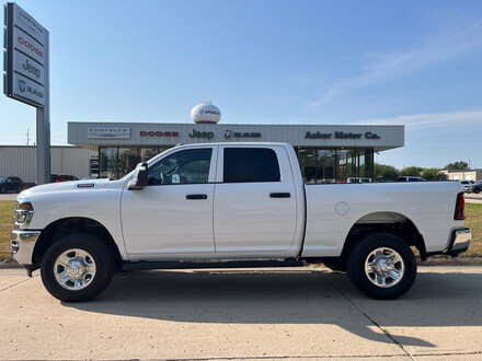 2026 Ram 2500 TRADESMAN CREW CAB 4X4 6'4 BOX Pickup