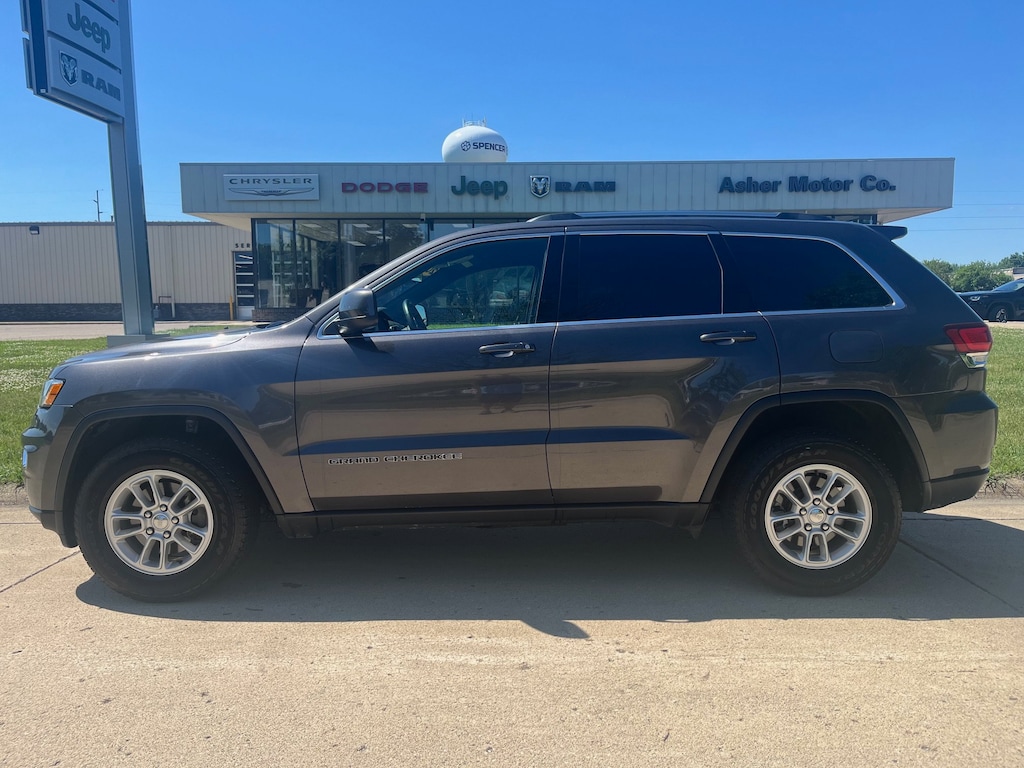 Used 2020 Jeep Grand Cherokee Laredo E 4x4