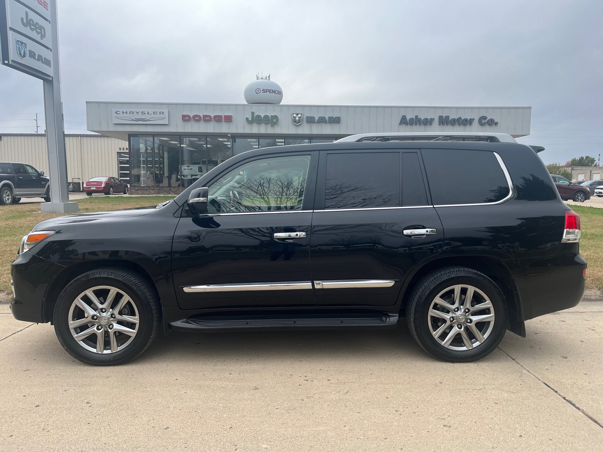 2013 Lexus LX 570
