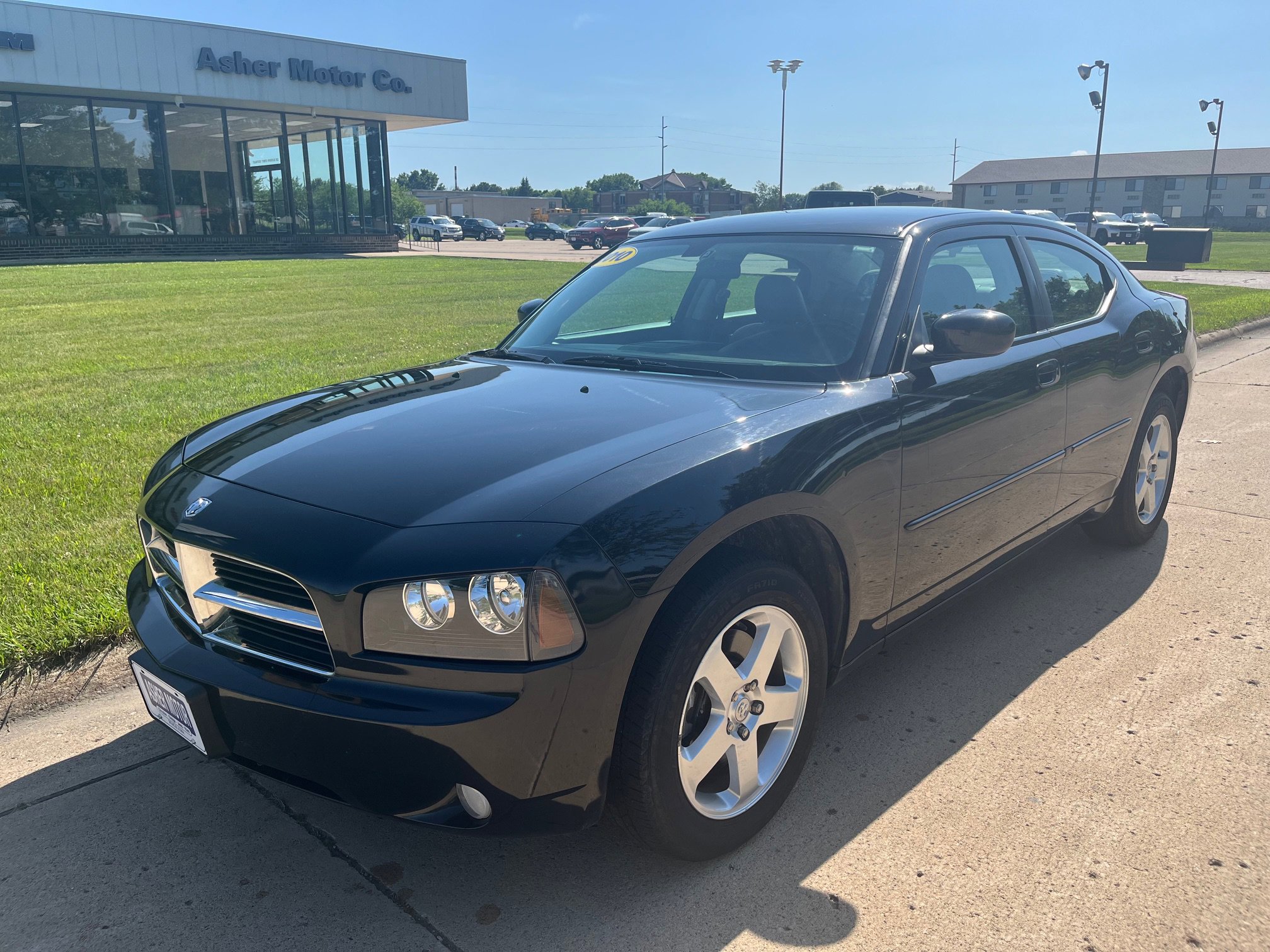 Used 2010 Dodge Charger SXT with VIN 2B3CK3CV2AH144602 for sale in Spencer, IA