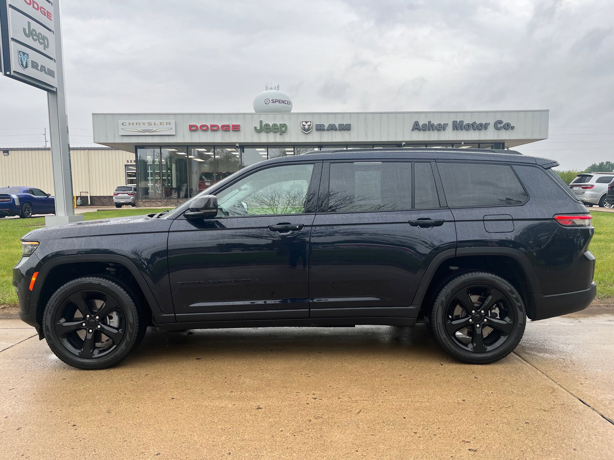 2023 Jeep Grand Cherokee L Limited 4x4's photo
