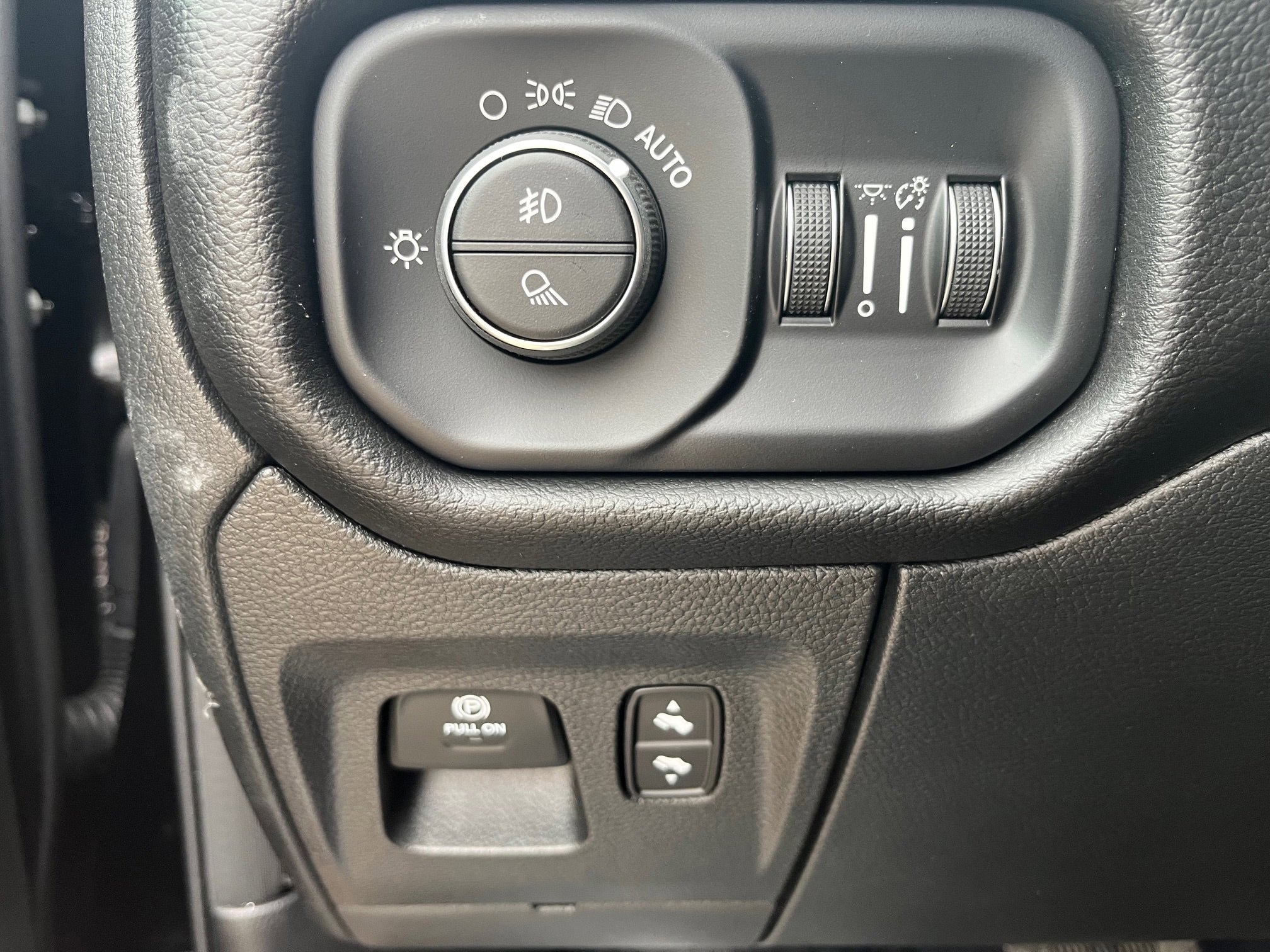 2025 RAM Ram 1500 Pickup Laramie - Photo 16