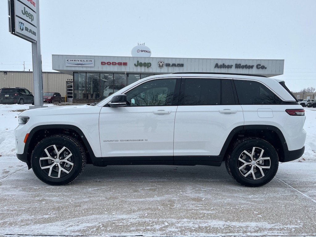 Used 2025 Jeep Grand Cherokee Limited 4x4