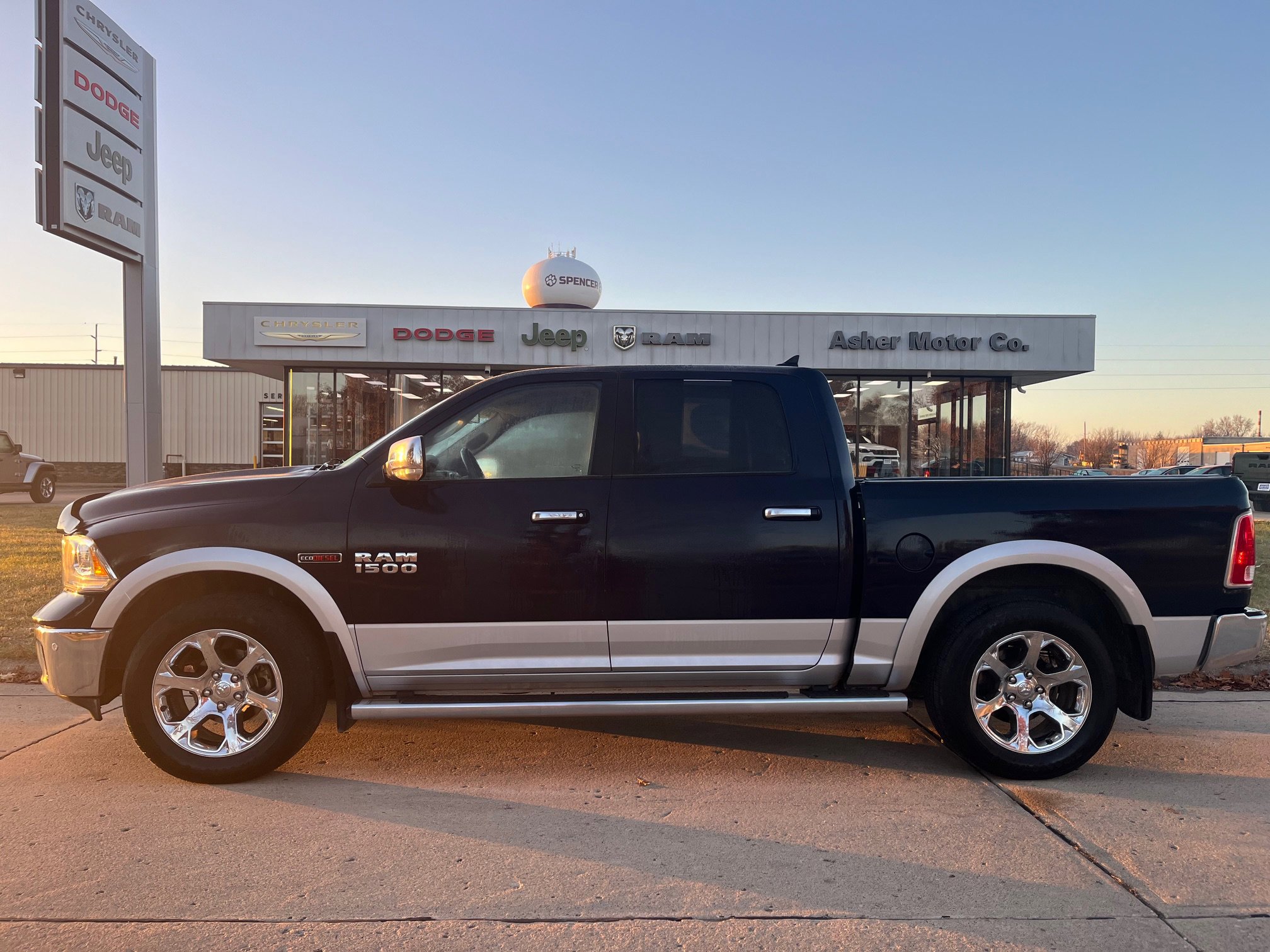 2015 RAM Ram 1500 Pickup Laramie's photo