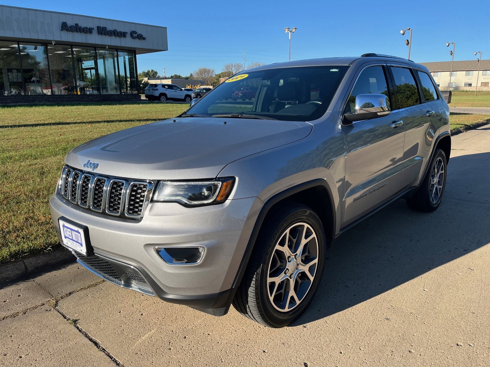 Used 2021 Jeep Grand Cherokee Limited with VIN 1C4RJFBG6MC546095 for sale in Spencer, IA