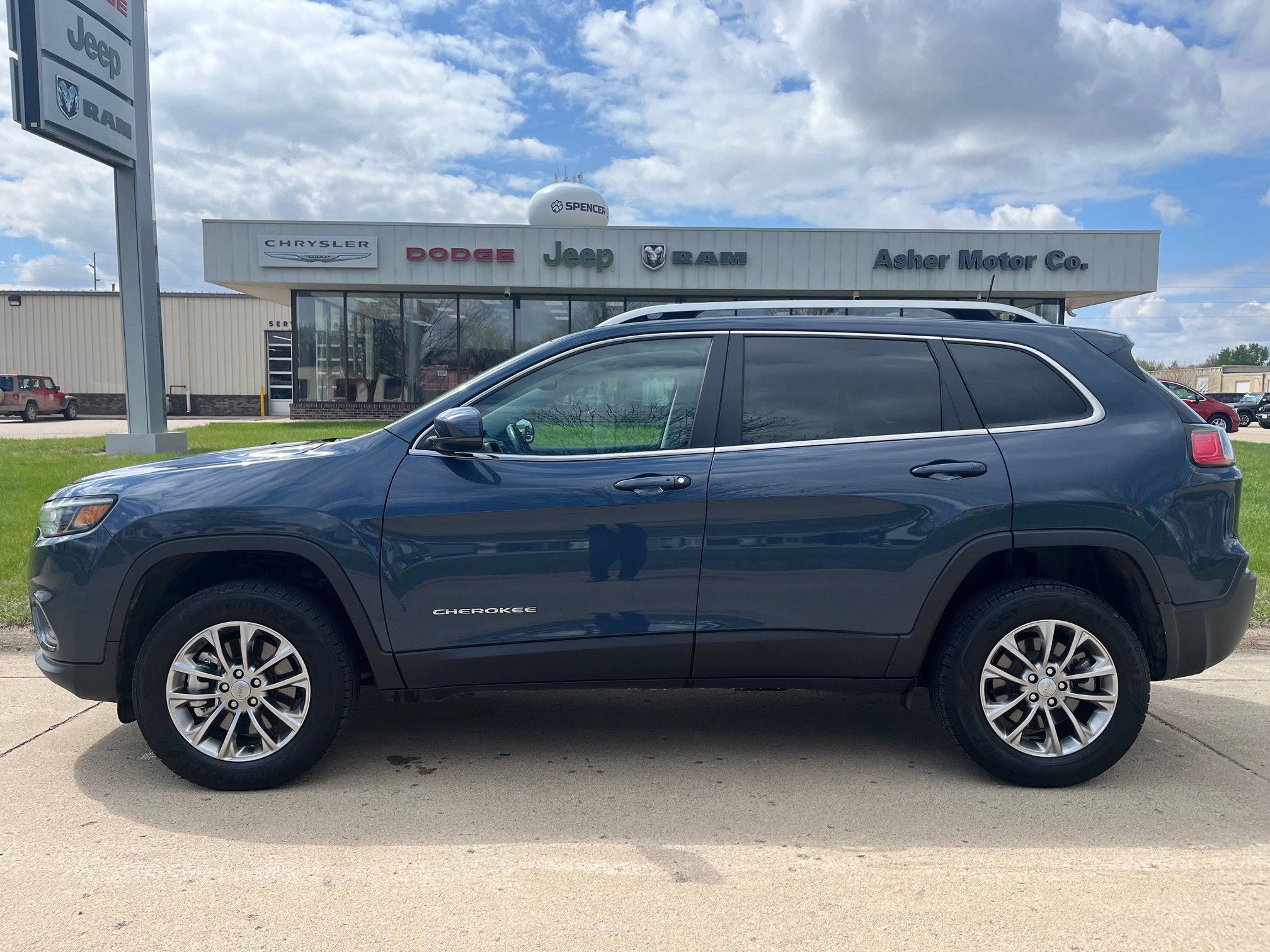 2021 Jeep Cherokee Latitude Lux 4X4's photo