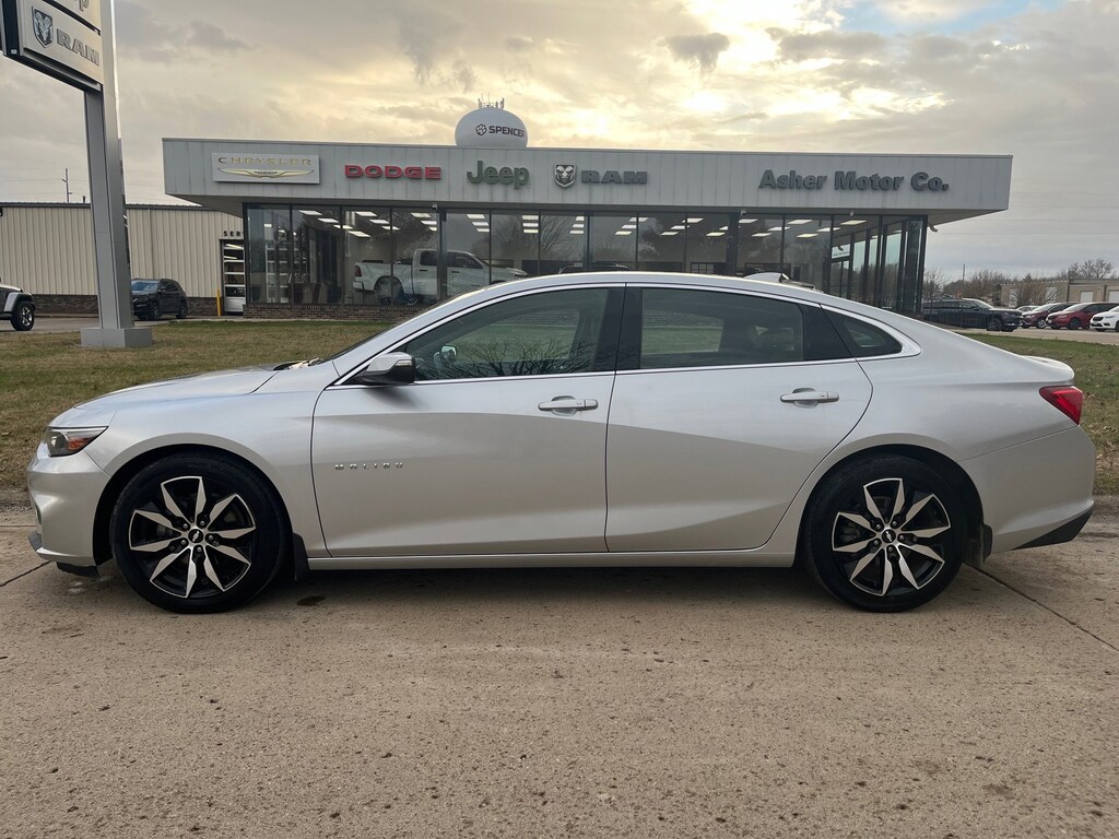 Used 2018 Chevrolet Malibu LT Sedan