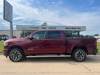 2026 Ram 1500 LARAMIE CREW CAB 4X4 5'7 BOX Pickup