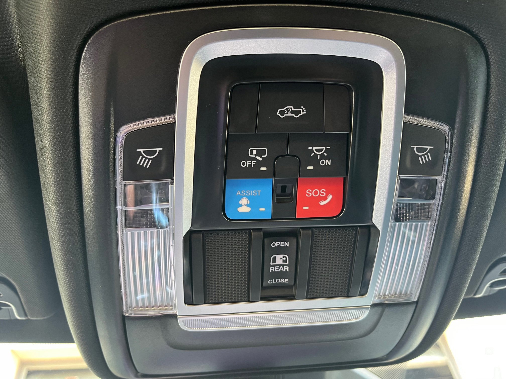 2026 RAM 1500 Laramie - Photo 28