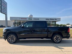 2026 Ram 1500 LARAMIE CREW CAB 4X4 5'7 BOX Pickup