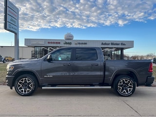 2026 Ram 1500 LARAMIE CREW CAB 4X4 5'7 BOX Pickup