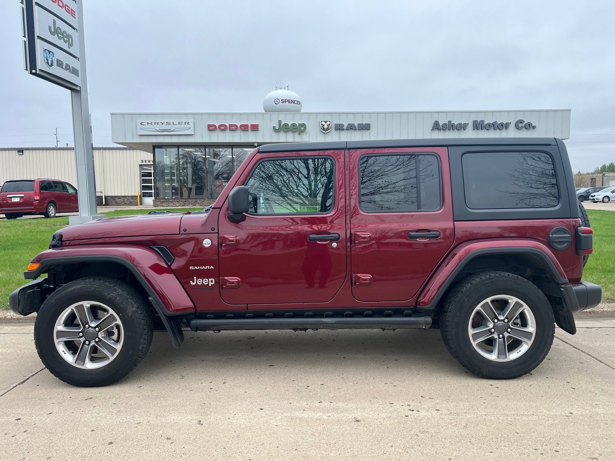 2021 Jeep Wrangler Sahara's photo