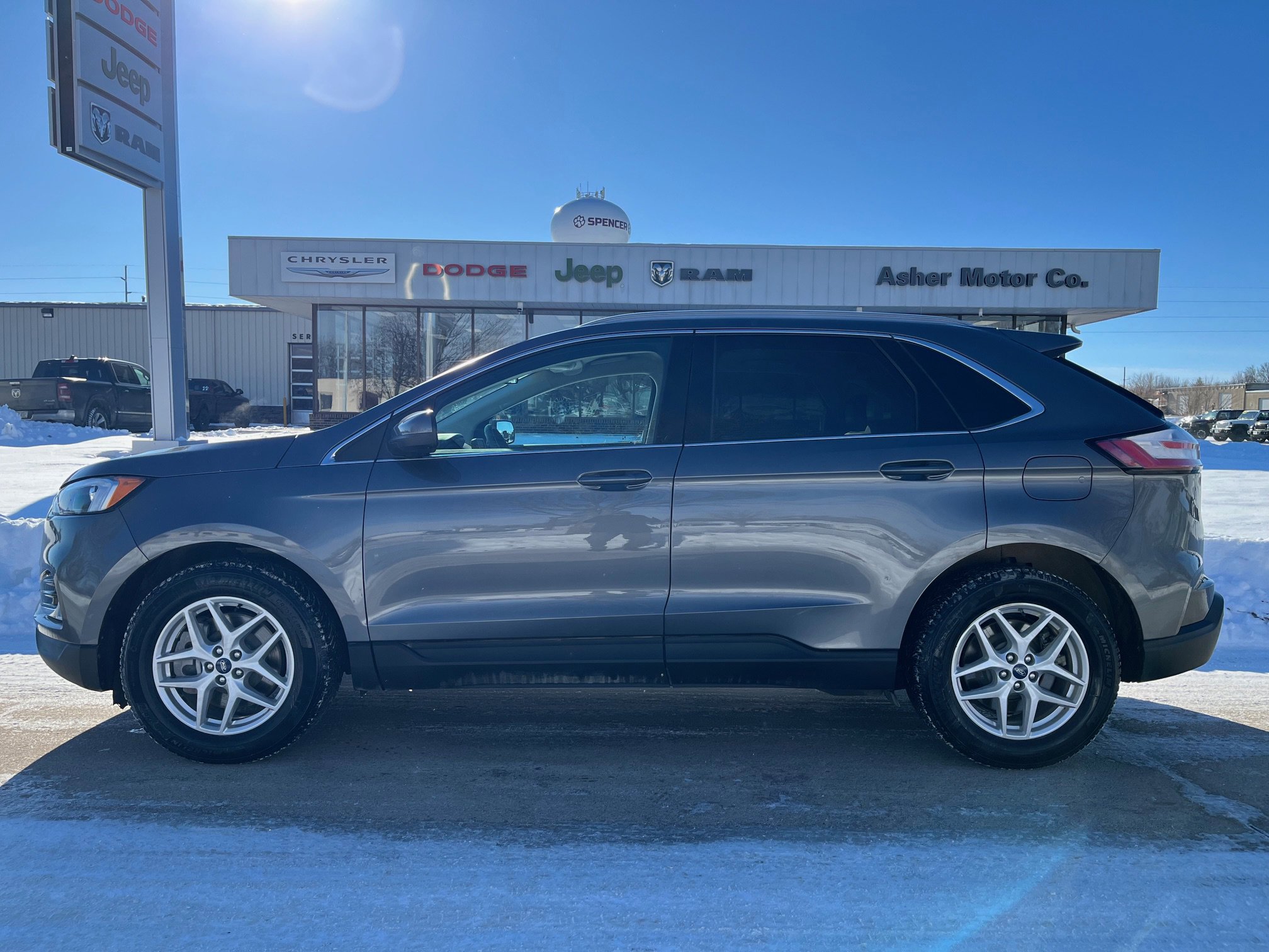 2022 Ford Edge SEL's photo
