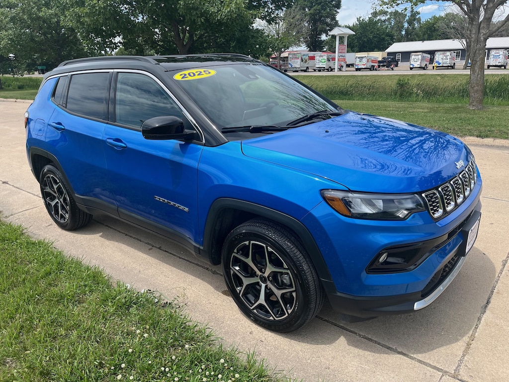 Used 2025 Jeep Compass Limited 4x4