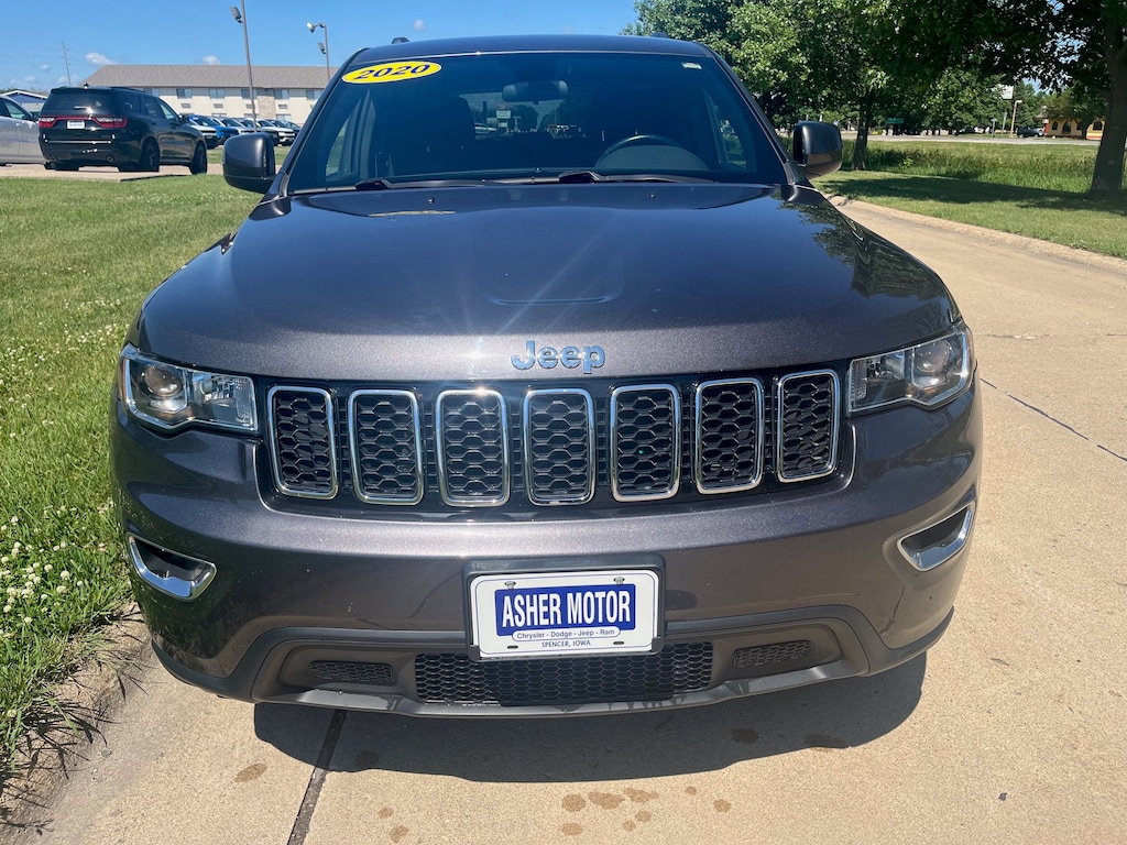 Used 2020 Jeep Grand Cherokee Laredo E 4x4