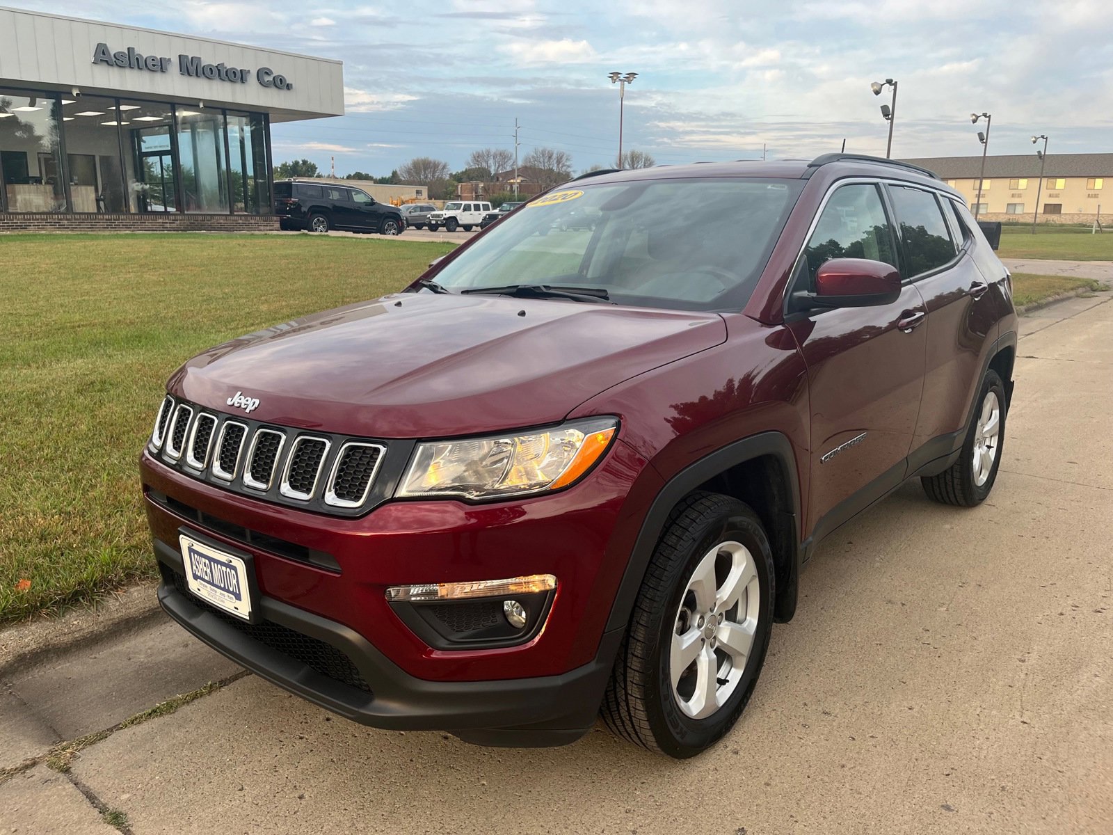 Used 2020 Jeep Compass Latitude with VIN 3C4NJDBB3LT228851 for sale in Spencer, IA