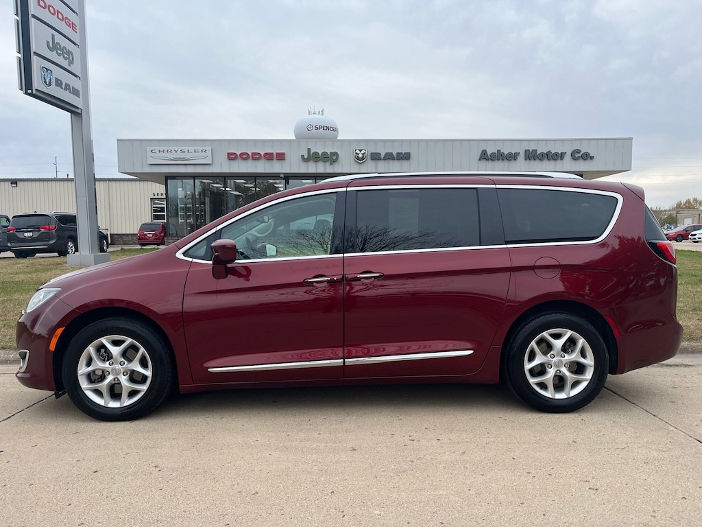 Used 2020 Chrysler Pacifica Touring L Plus FWD