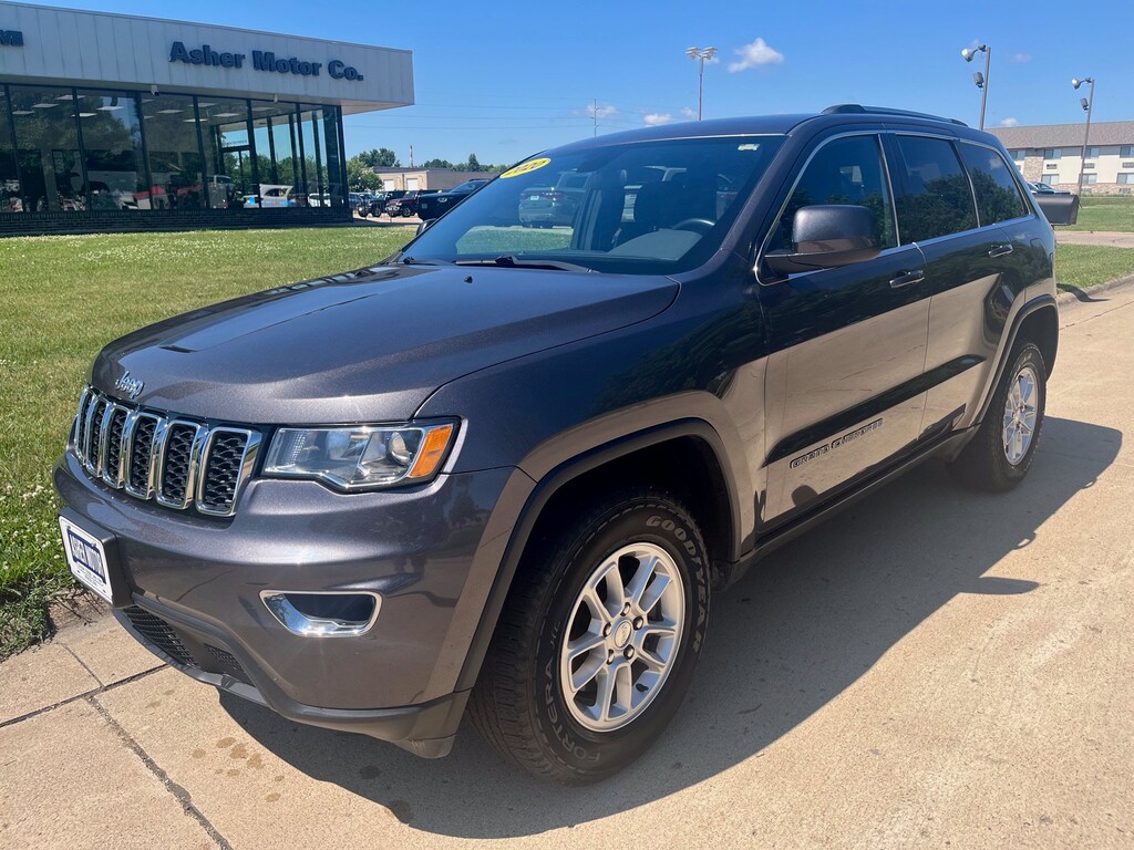 Used 2020 Jeep Grand Cherokee Laredo E 4x4