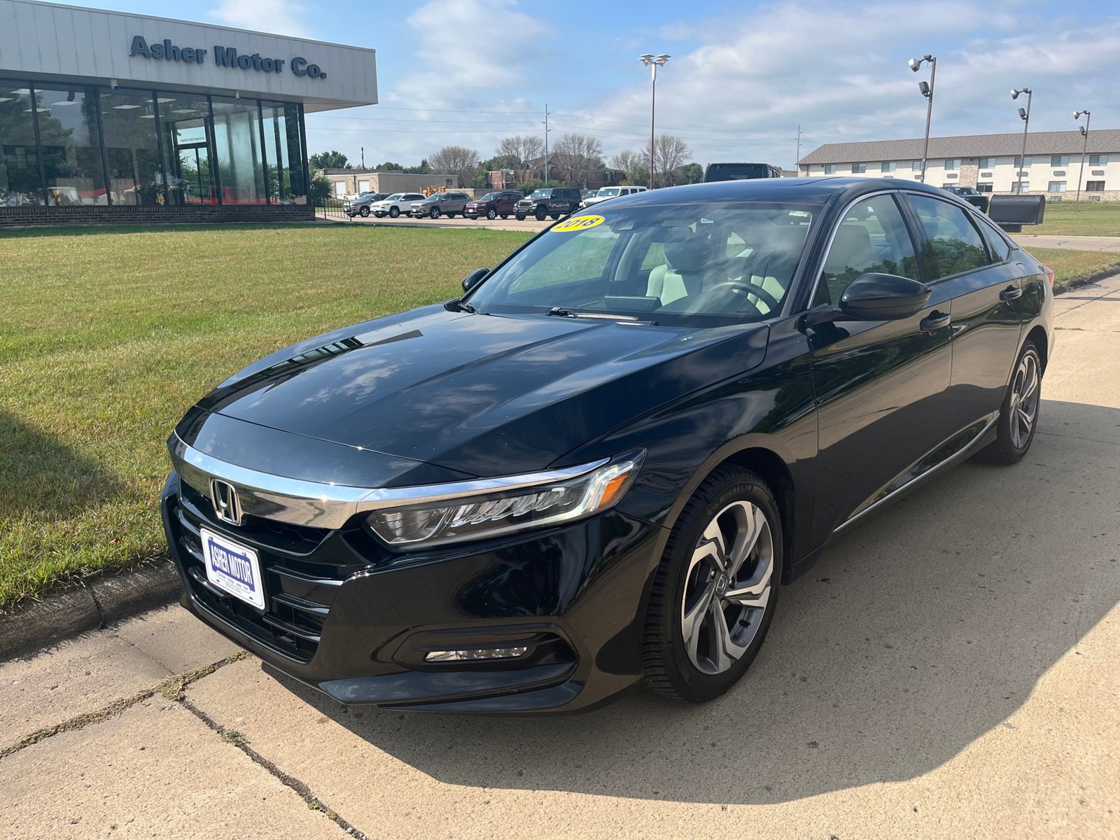 Used 2018 Honda Accord EX with VIN 1HGCV1F4XJA026813 for sale in Spencer, IA