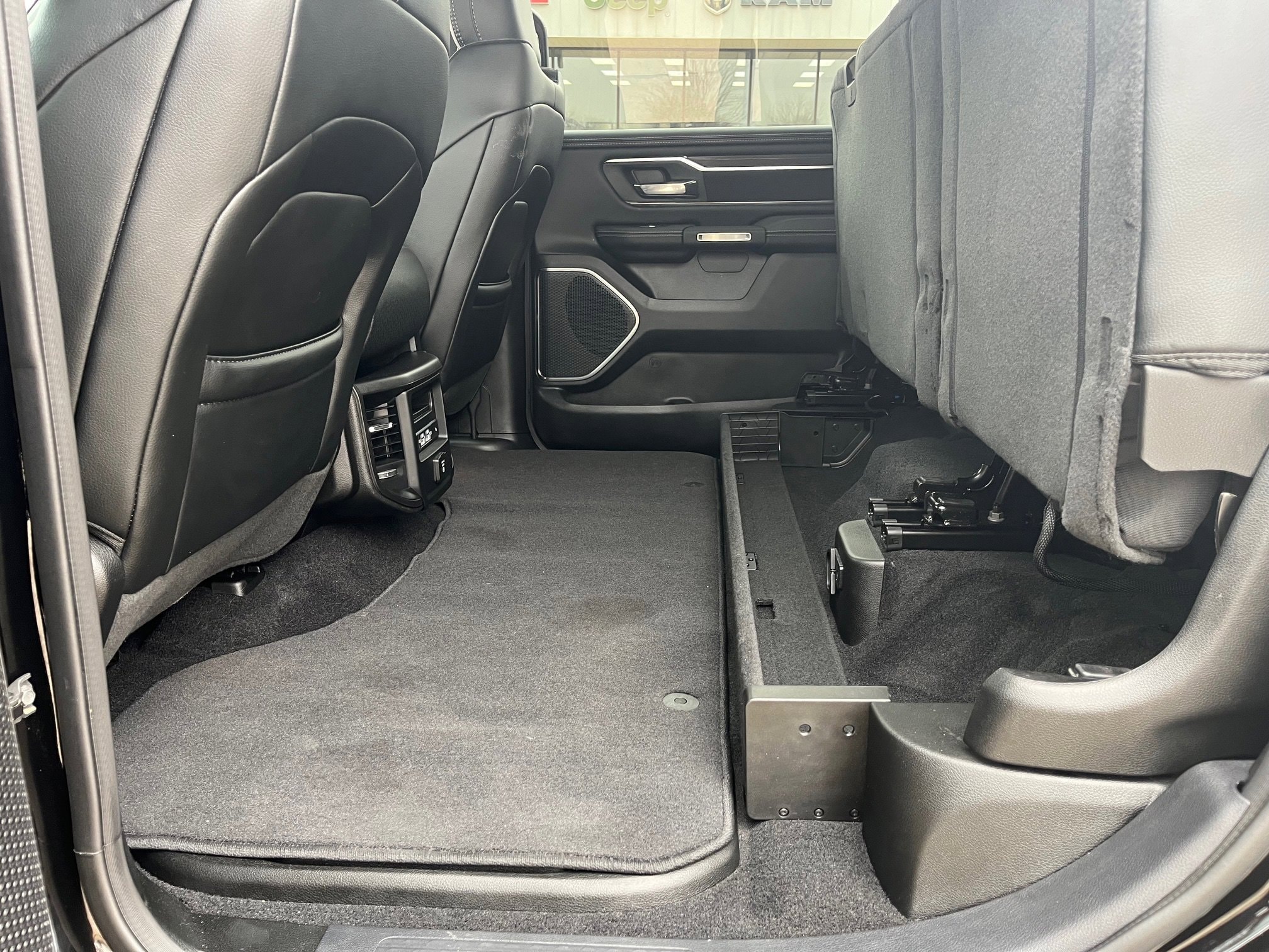 2025 RAM Ram 1500 Pickup Laramie - Photo 32